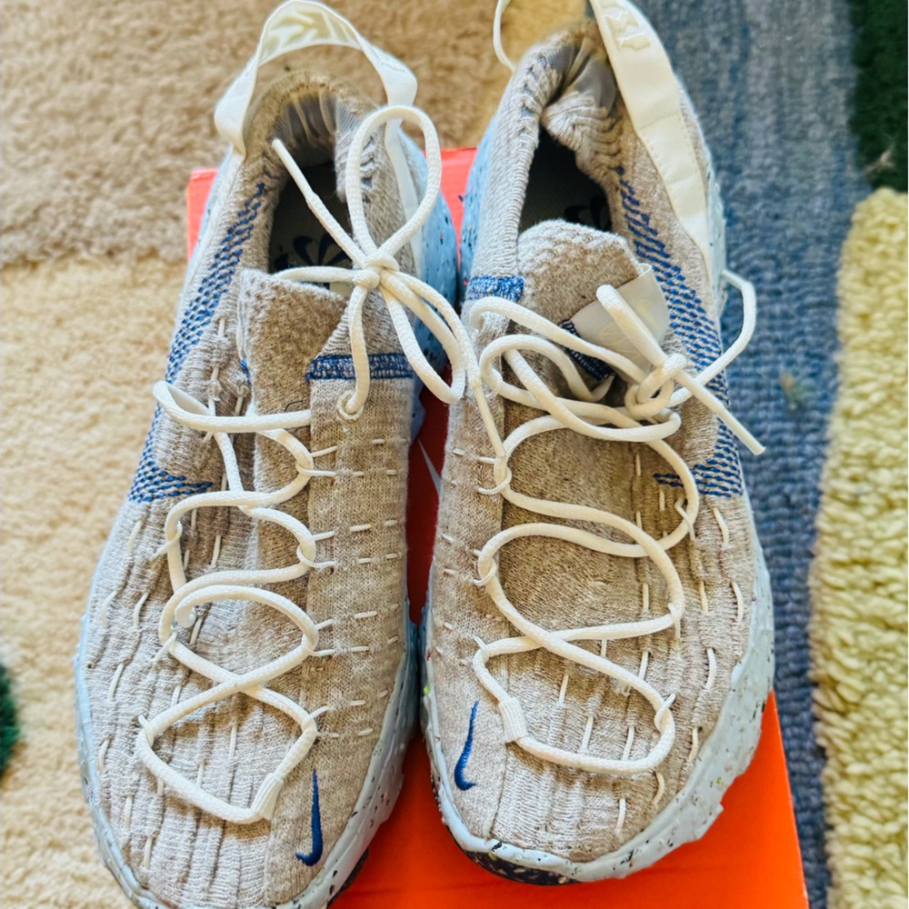 Oatmeal nike flex size 7 womens